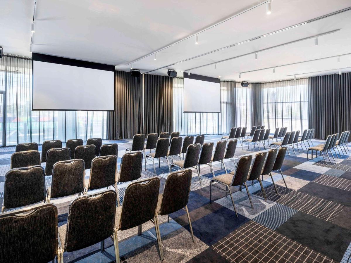 Novotel Melbourne Preston Экстерьер фото